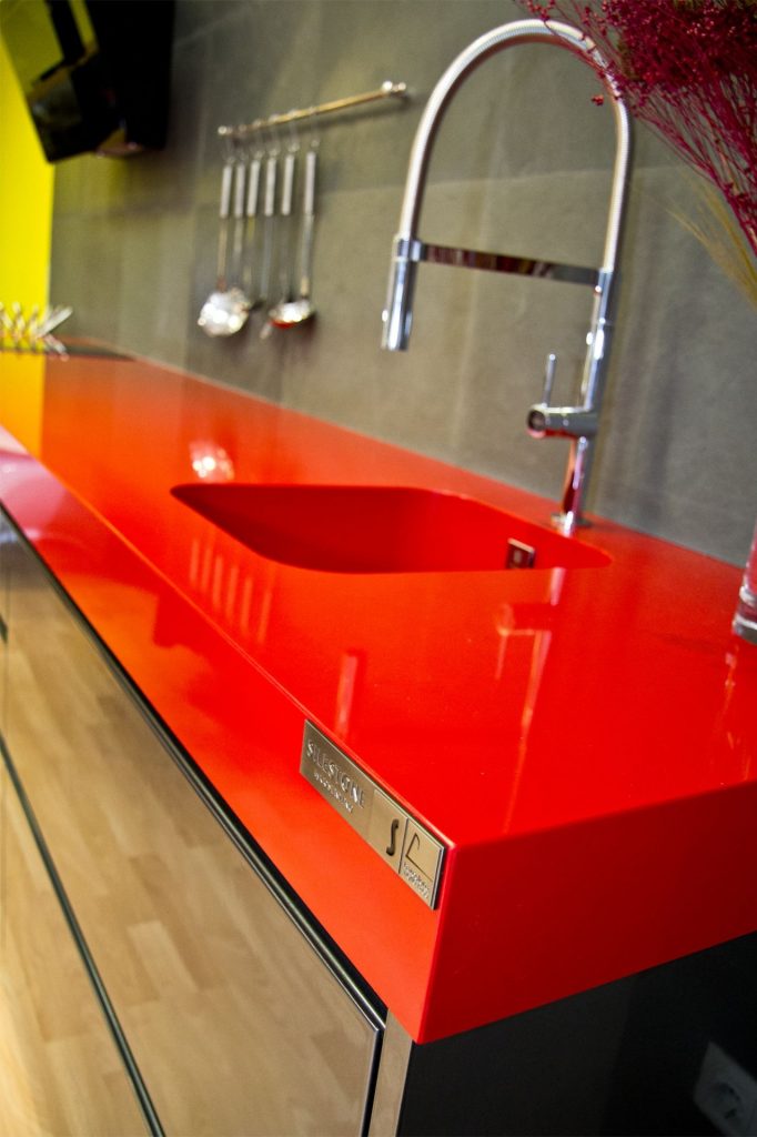 SILESTONE – ROSSO MONZA, photo 4 of 5