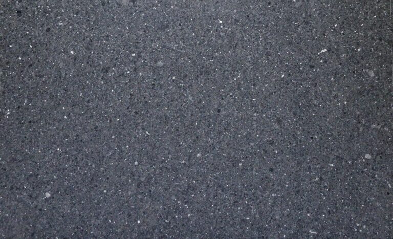 BLACK ANTIQUE, granite