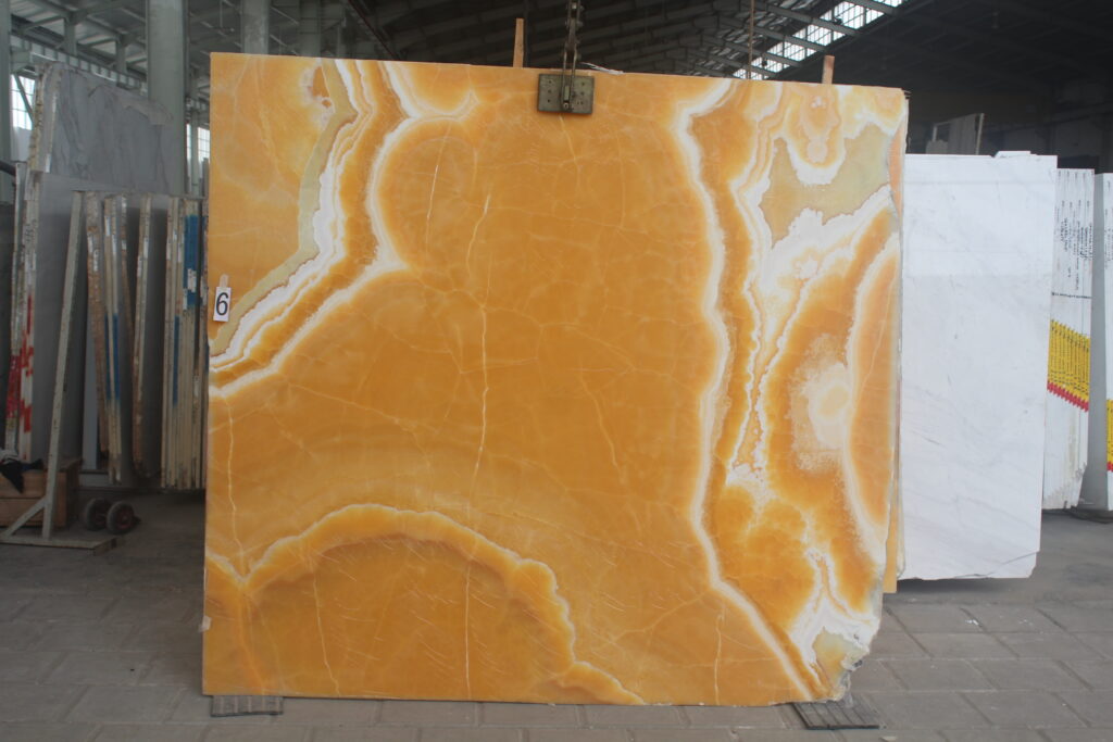 ONYX PRETORIA YELLOW, foto 2 dari 2
