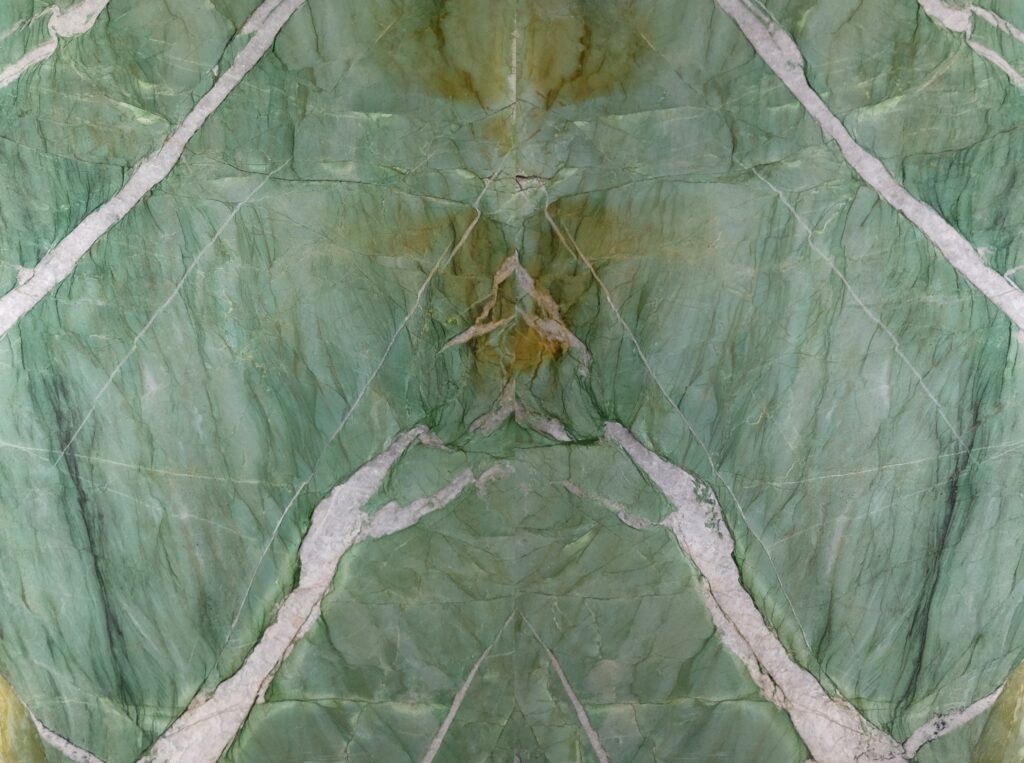 GREEN QUARTZITE, foto 1 dari 1
