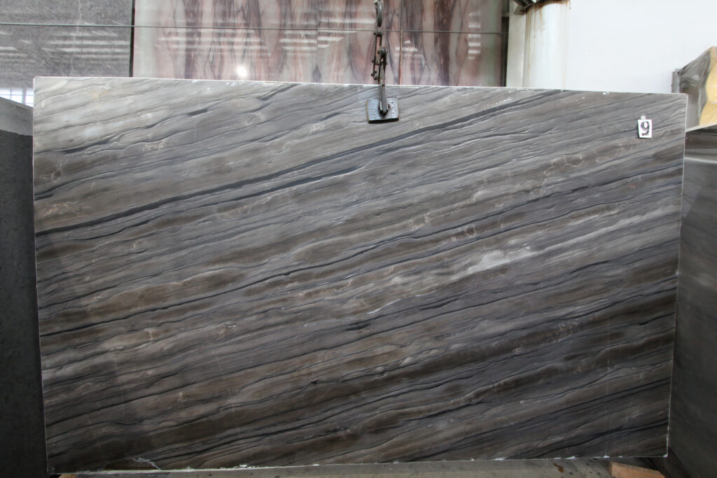 SEQUOIA BROWN, foto 2 dari 2