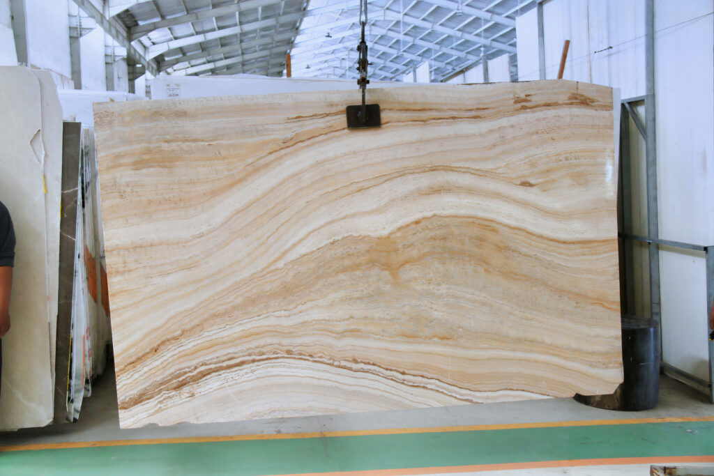 STRATA LINEA, photo 2 of 2