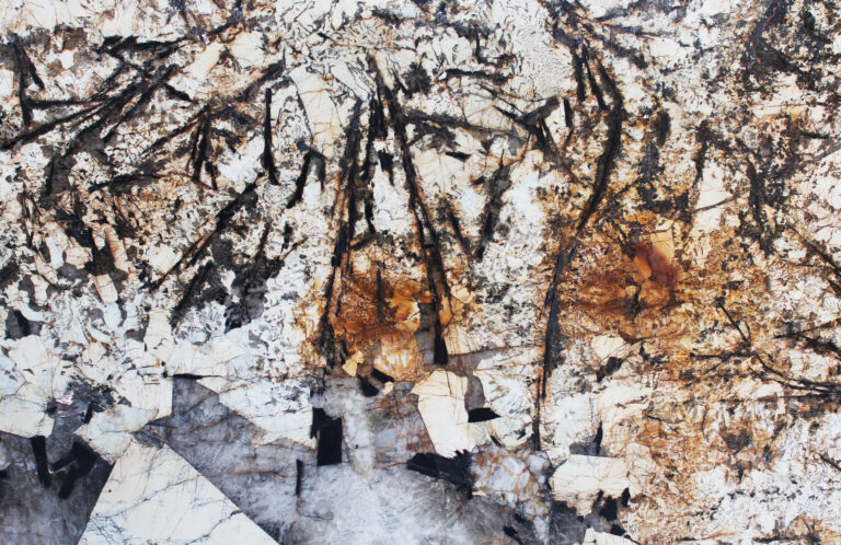 PATAGONIA TREASURE, quartzite