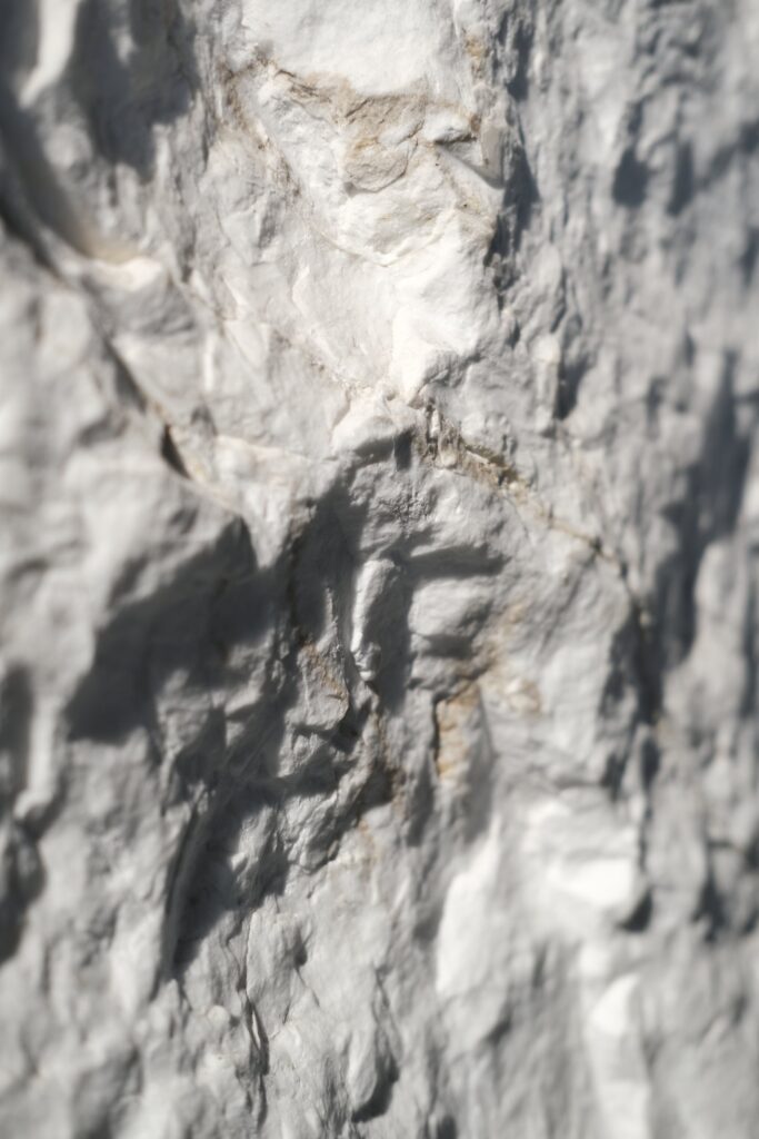 Volacas, Sierra finish