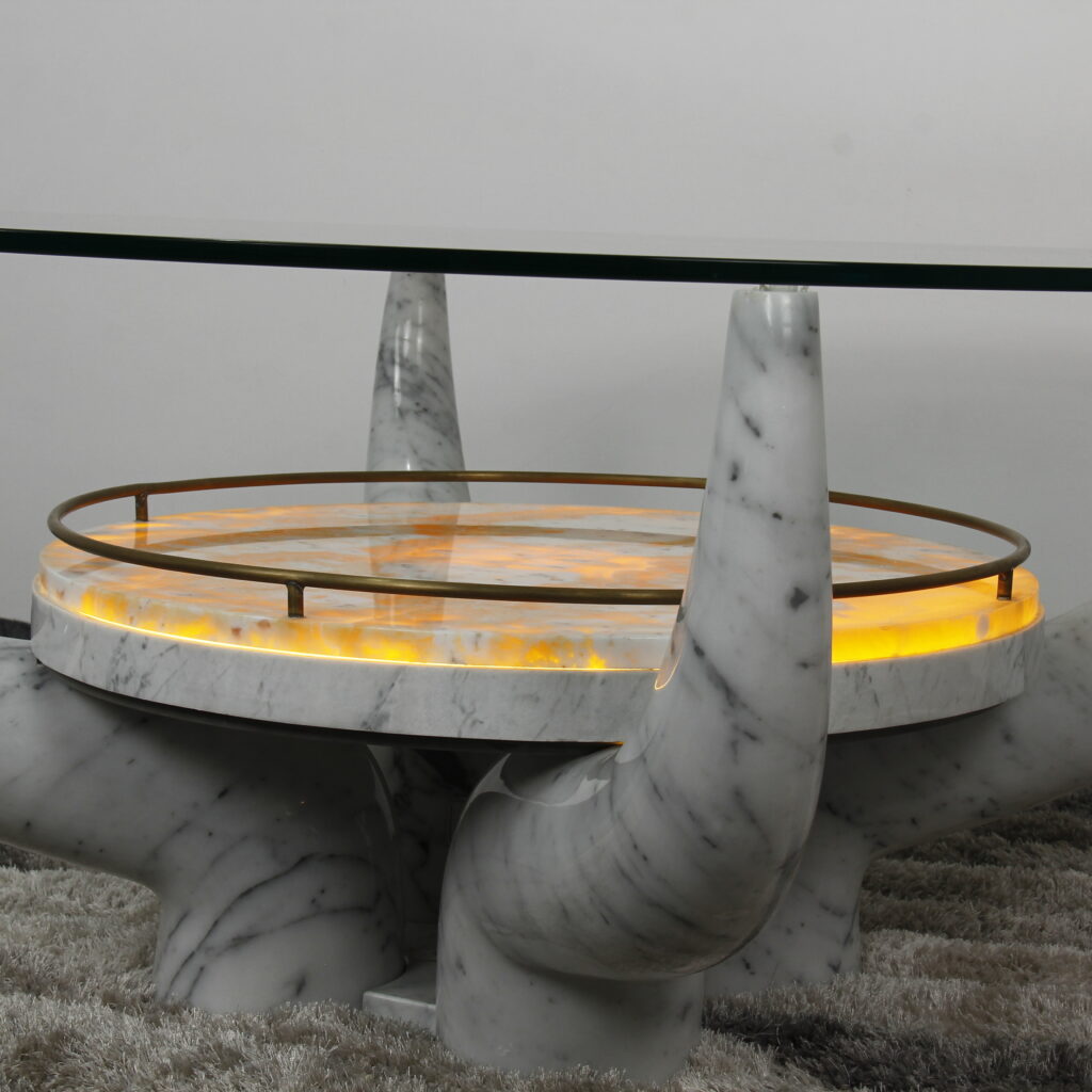 MAHISA TABLE, photo 1 of 3