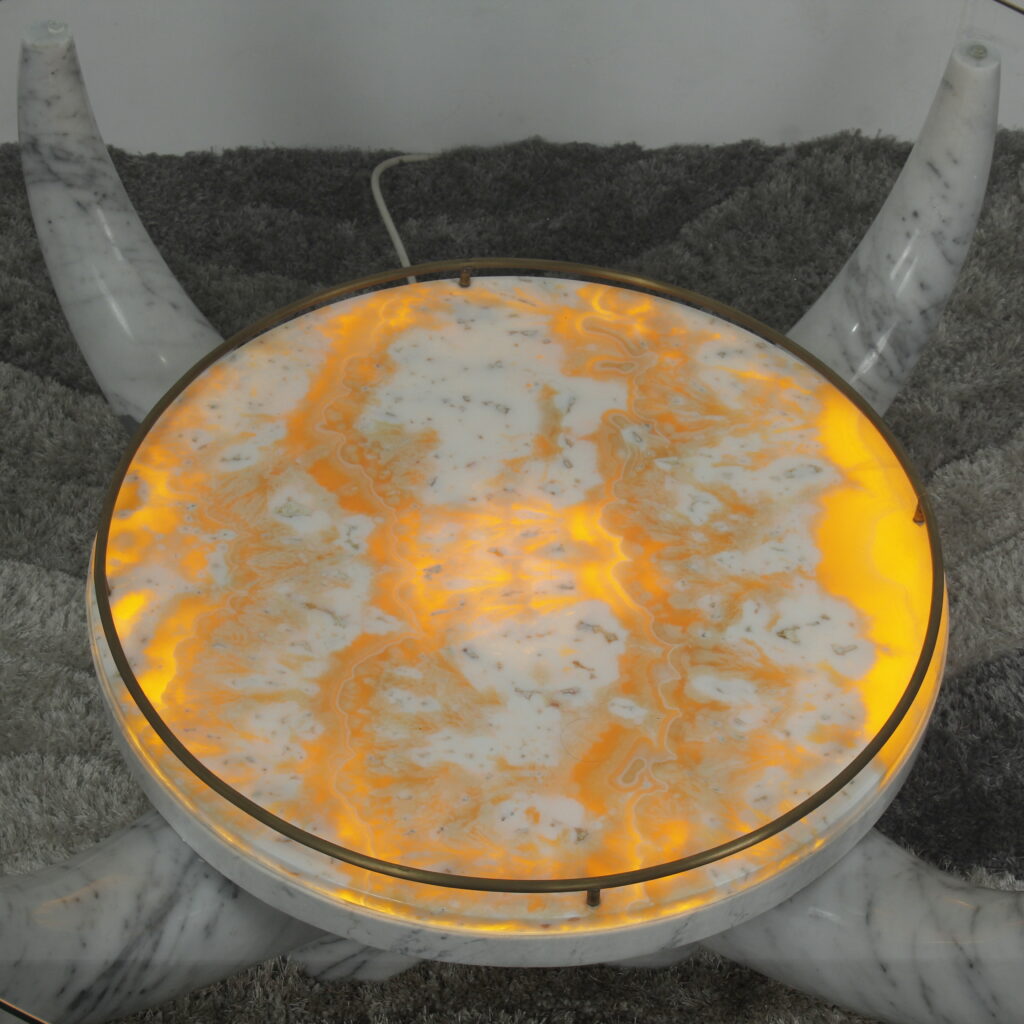 MAHISA TABLE, photo 2 of 3