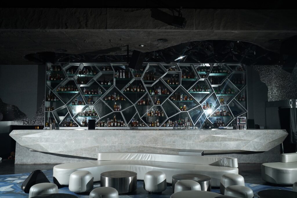 H LIST SCBD JAKARTA, photo 8 of 14