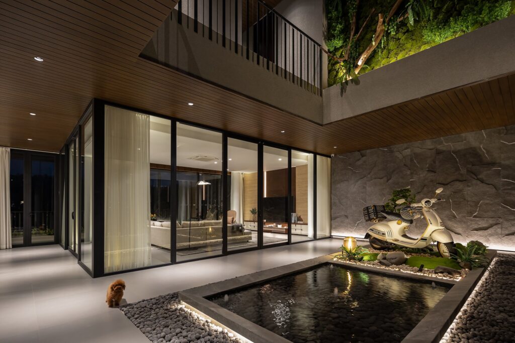 MONTANA HOUSE SEMARANG, photo 1 of 5