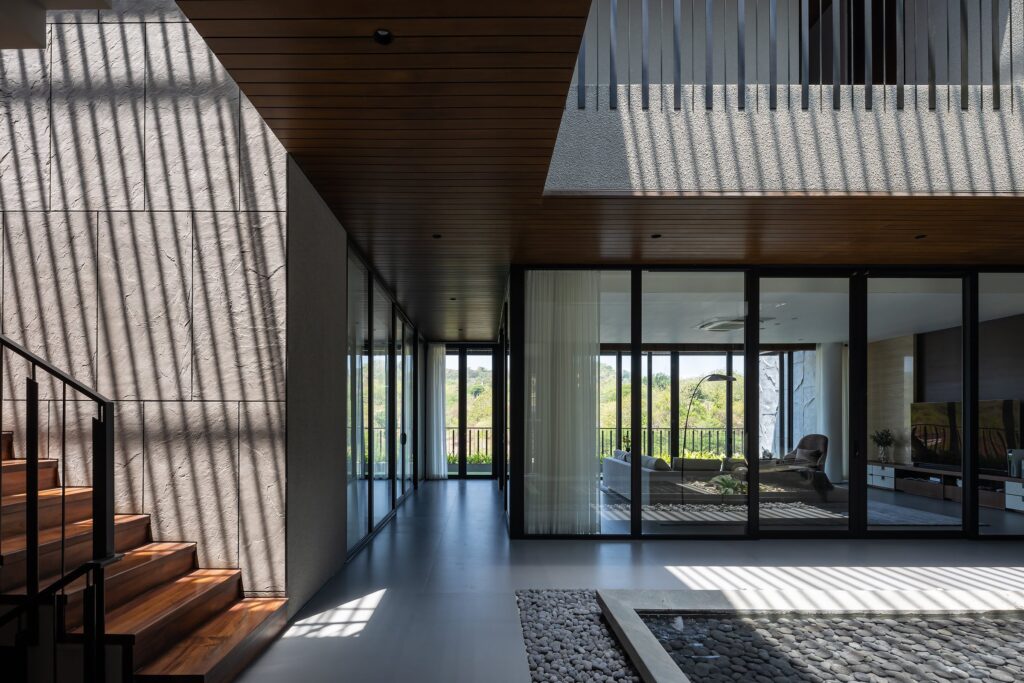 MONTANA HOUSE SEMARANG, photo 2 of 5