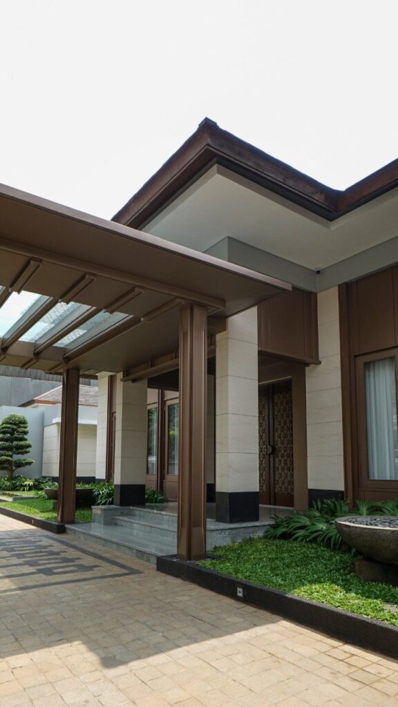PRIVATE HOUSE PERMATA HIJAU, photo 1 of 6