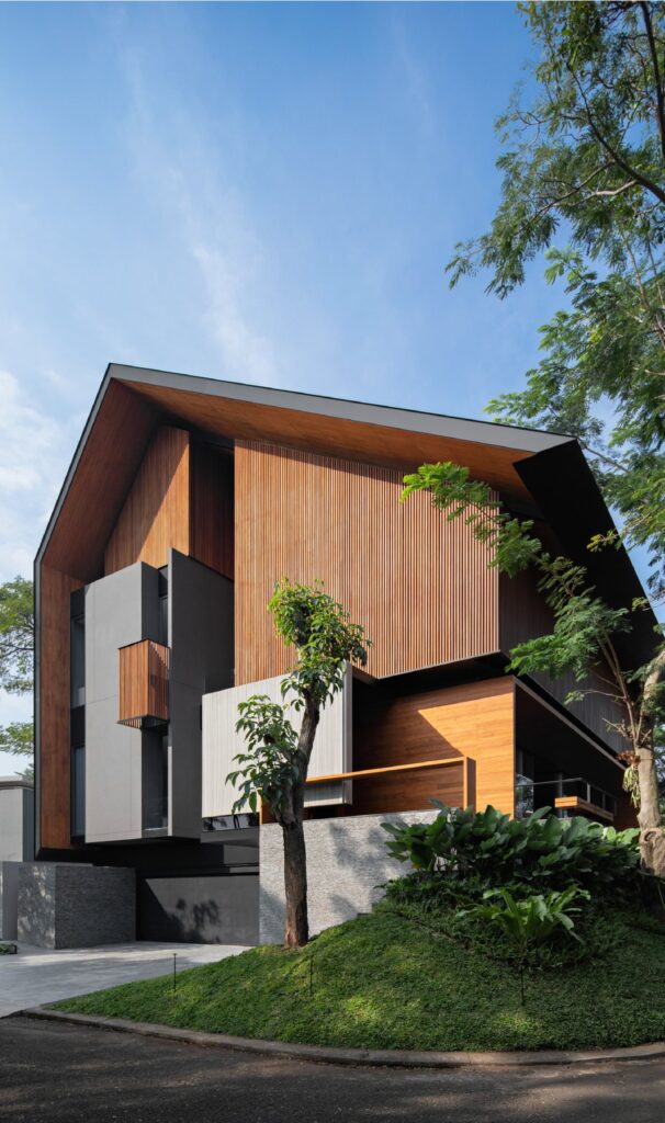 PRIVATE HOUSE SUTERA PALMA ALAM SUTERA, photo 1 of 15