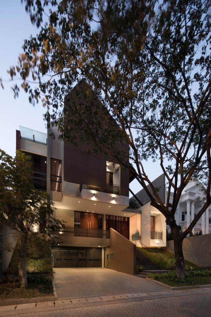 RW HOUSE, photo 1 of 5